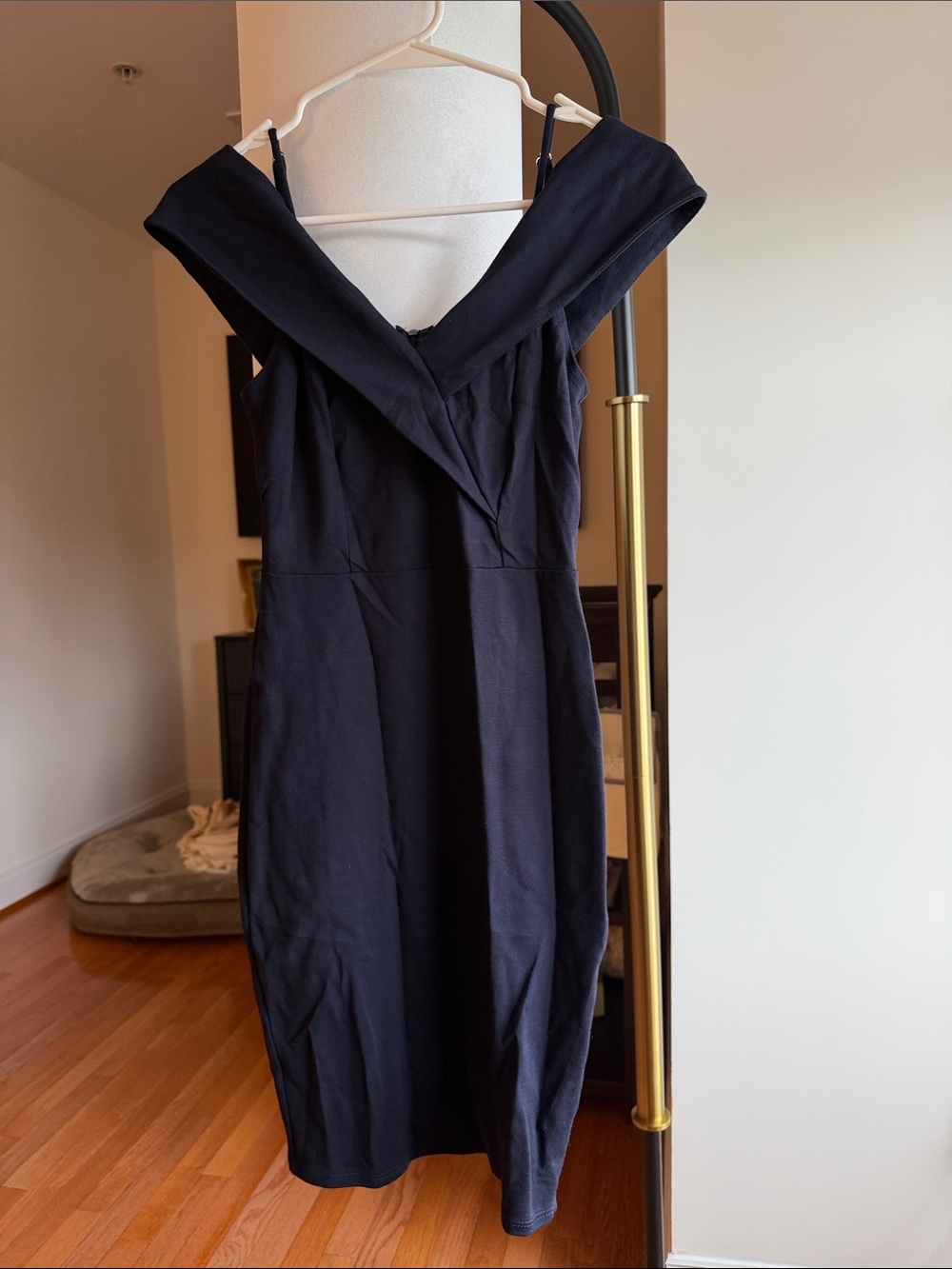 Elegant Navy Off-Shoulder Sheath Dress